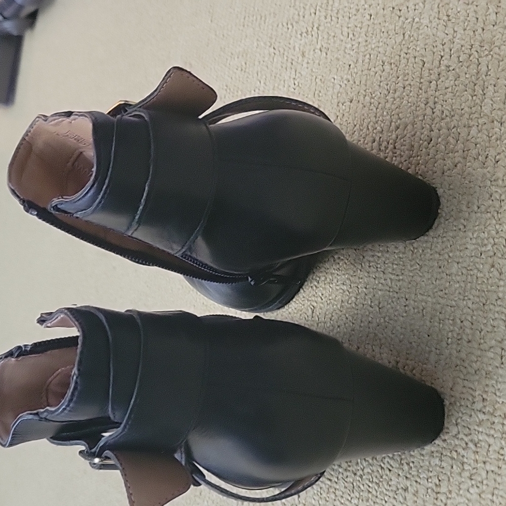 Vionic Upright Trinity, Size 7 - image 3